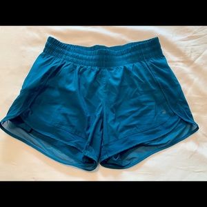 Athleta Mesh Shorts- Turquoise. Size Small, 4 inch